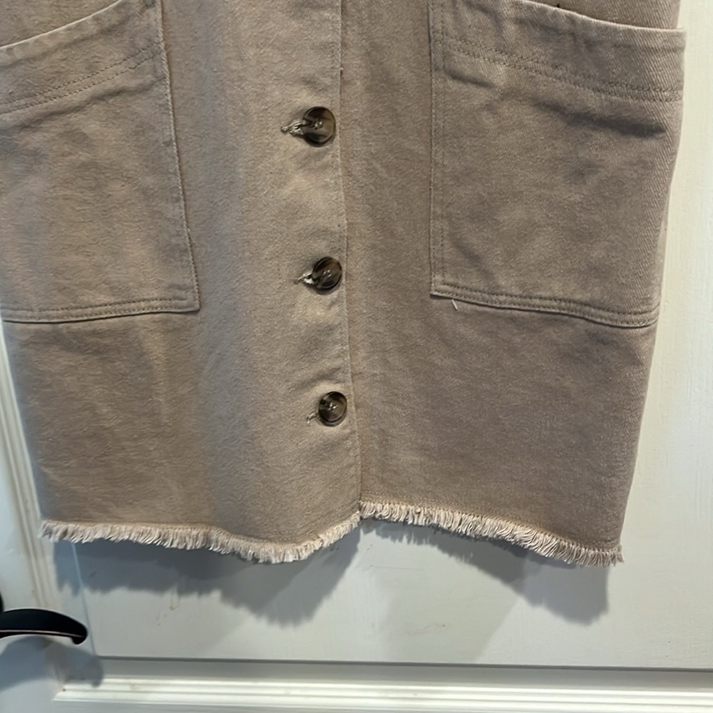 Carly Jean Los Angeles Tan Button-Down Sleeveless Vest Dress - Picture 3 of 5